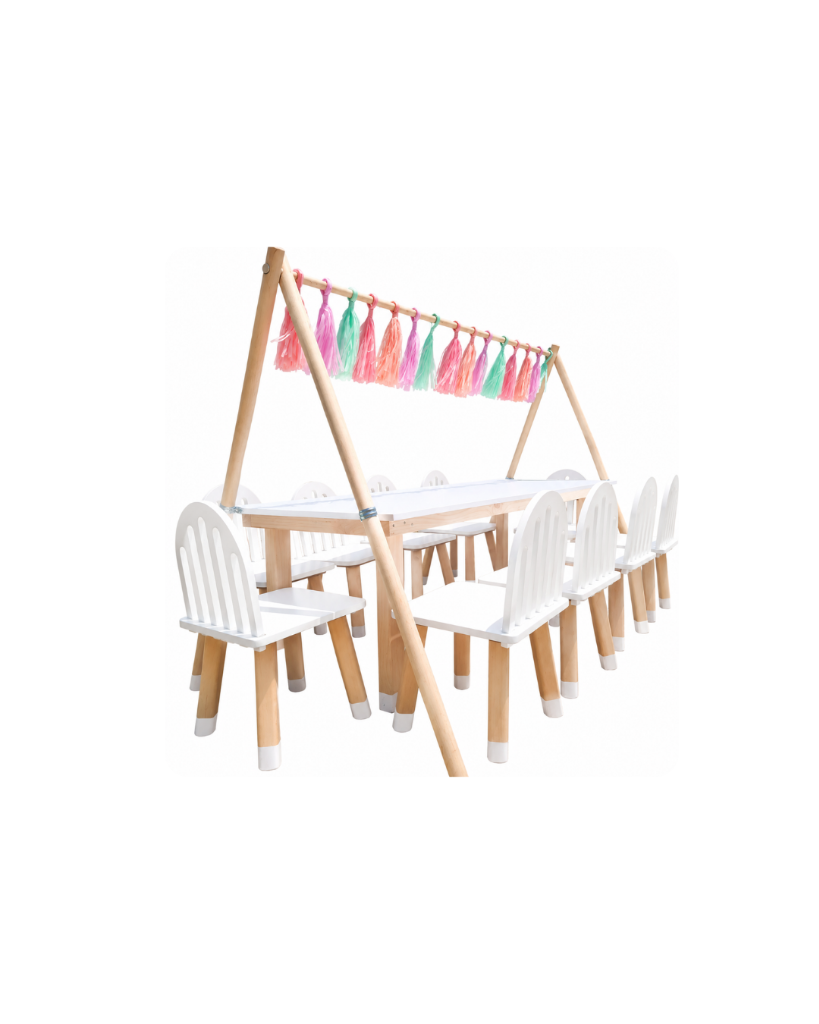 Mobiliario Infantil con Borlas de Colores Mexicali